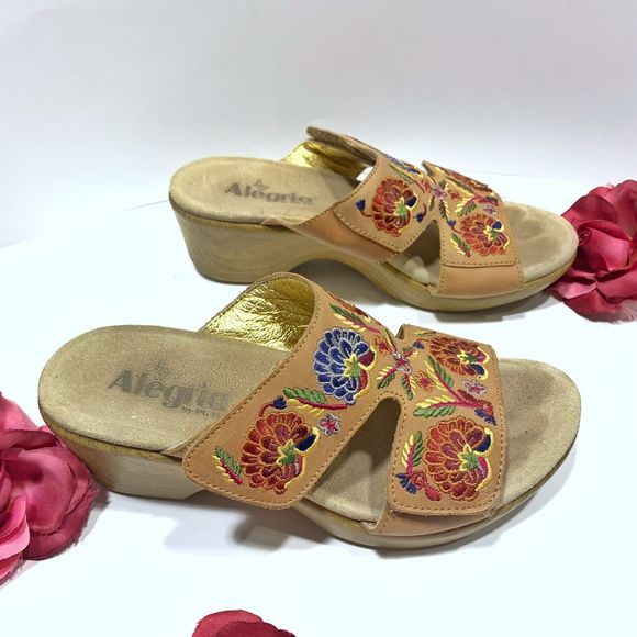 Alegria Leather Floral Embroidered Wedged Walking Comfort Sandals Size 38 EU - Picture 4 of 10